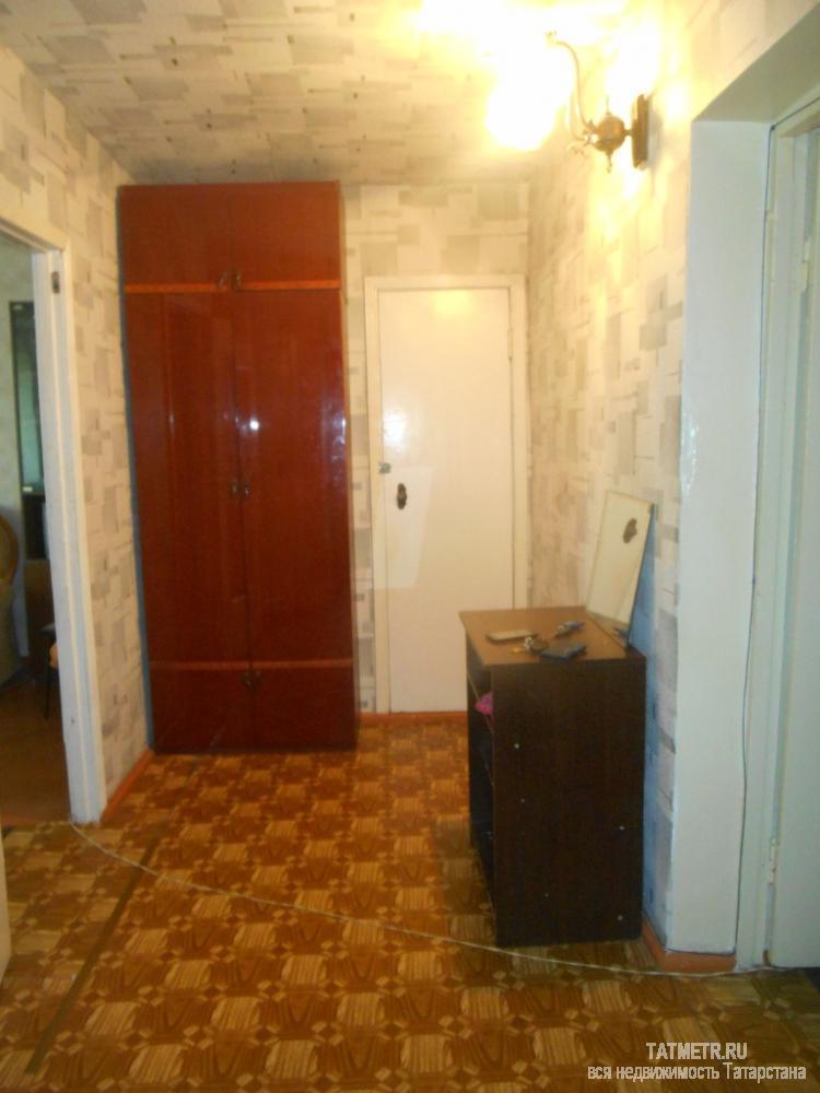 Продажа / Квартиры, Зеленодольск, Гоголя улица, 1 800 000 Отличная квартира в центре города Зеленодольск. Квартира большая, светлая, уютная. Кухня соединена с залом, две... - 11
