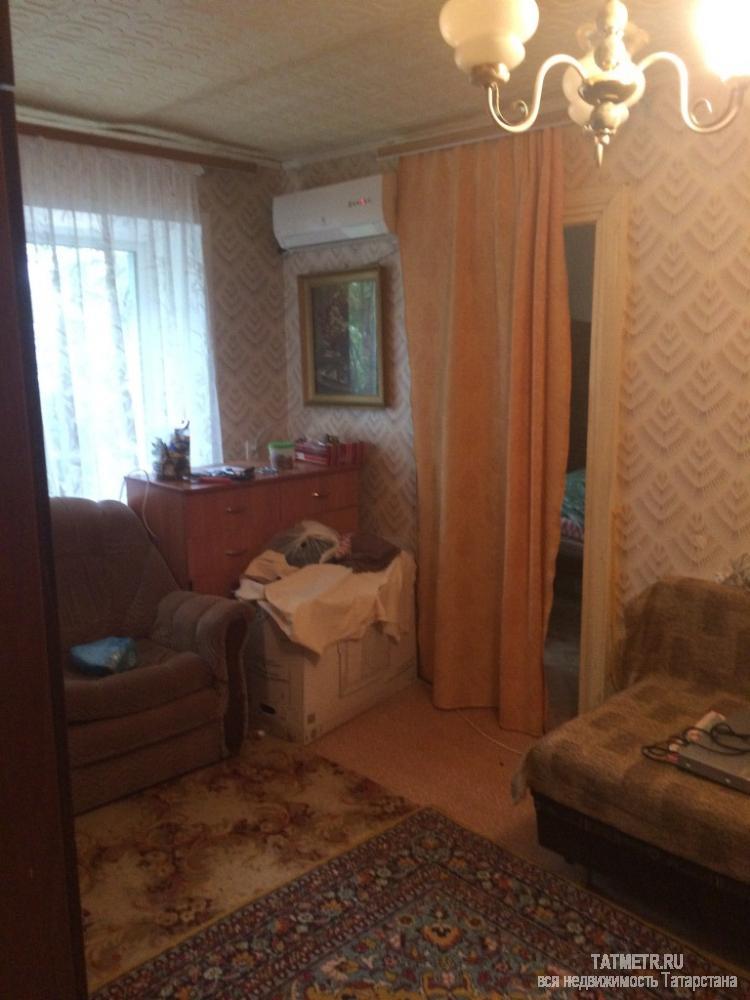 Продажа / Квартиры, Зеленодольск, Ленина улица, 1 600 000 Хорошая двухкомнатная квартира в г. Зеленодольск. Комнаты проходные, просторные, уютные. На кухне установлена новая... - 1