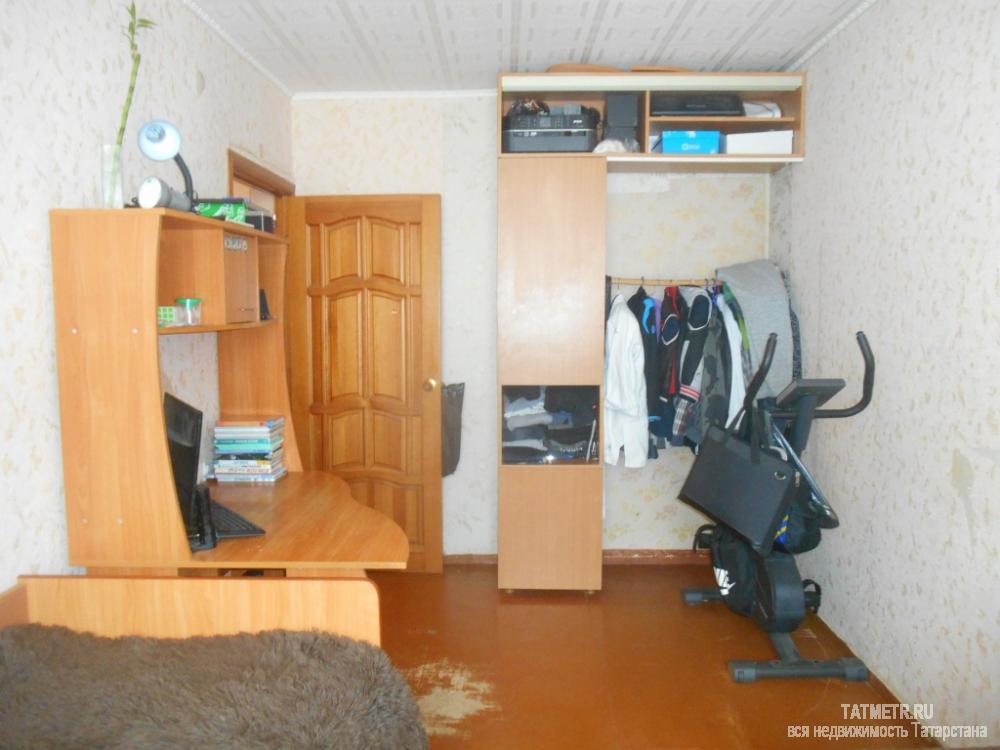 Продажа / Квартиры, Зеленодольск, Дальняя улица, 1 550 000 Отличная, трехкомнатная квартира, расположенная в спокойном районе г. Зеленодольск. Комнаты просторные, уютные в... - 2