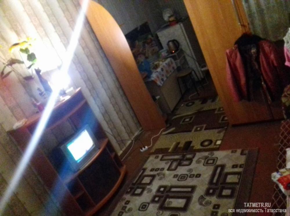 Аренда / Комнаты, Зеленодольск, Татарстан улица, 5 000 Сдается хорошая комната в г. Зеленодольск. Комната светлая, уютная и просторная. В комнате имеется диван, телевизор,... - 1