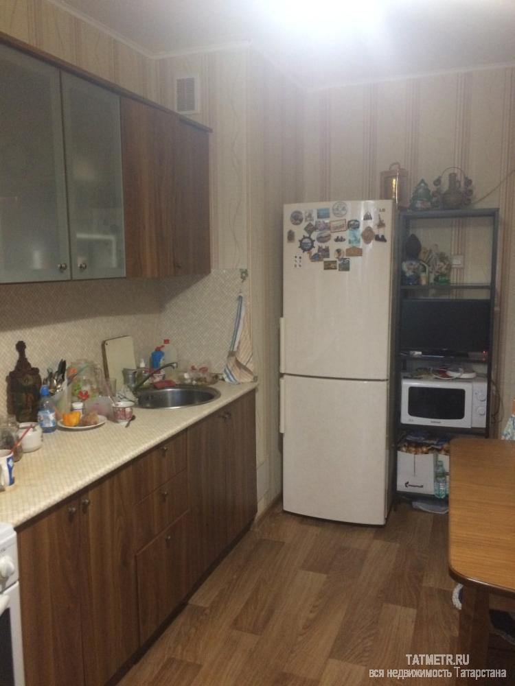 Продажа / Квартиры, Зеленодольск, Комарова улица, 2 500 000 Отличная трехкомнатная квартира в г. Зеленодольск. Квартира просторная, теплая, уютная, светлая. На окнах... - 5