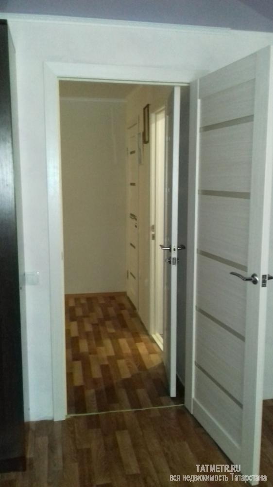 Продажа / Квартиры, Зеленодольск, Хазиева улица, 2 249 000 Шикарная квартира в г. Зеленодольск, с новым дорогим ремонтом. На окнах пластиковый стеклопакет, входная... - 4