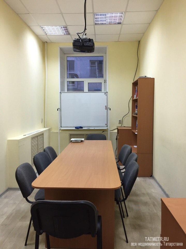 Коммерческая / Продажа / Торговые помещения, Зеленодольск, Космонавтов улица, 4 270 000 Продается помещение в самом центре г. Зеленодольск. Первый этаж, высота потолков 3,5 метра. Имеется два входа.... - 1