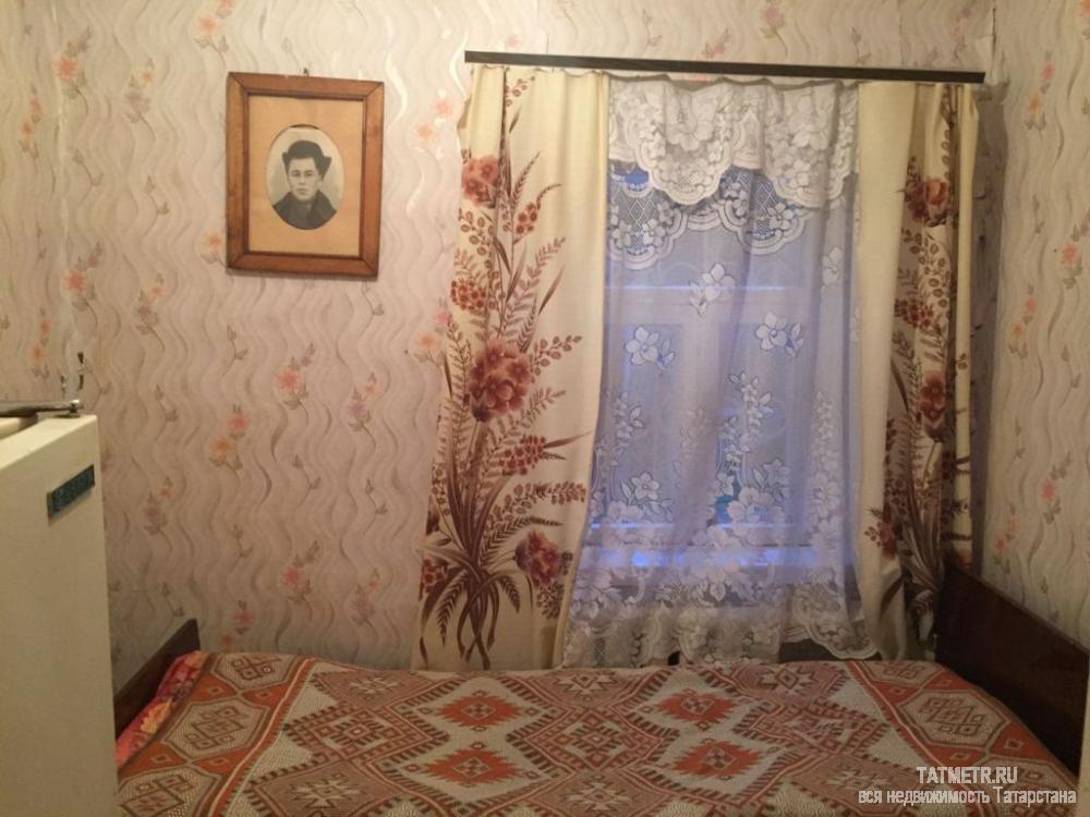 Продажа / Дома и коттеджи, Васильево, Комарова улица, 1 350 000 Отличный, крепкий дом в пгт. Васильево. В доме имеется : зал, две спальни и кухня. Отопление АГВ, свет, вода в доме.... - 2