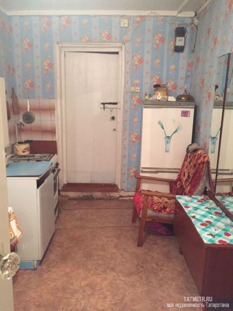 Продажа / Дома и коттеджи, Васильево, Комарова улица, 1 350 000 Отличный, крепкий дом в пгт. Васильево. В доме имеется : зал, две спальни и кухня. Отопление АГВ, свет, вода в доме.... - 3