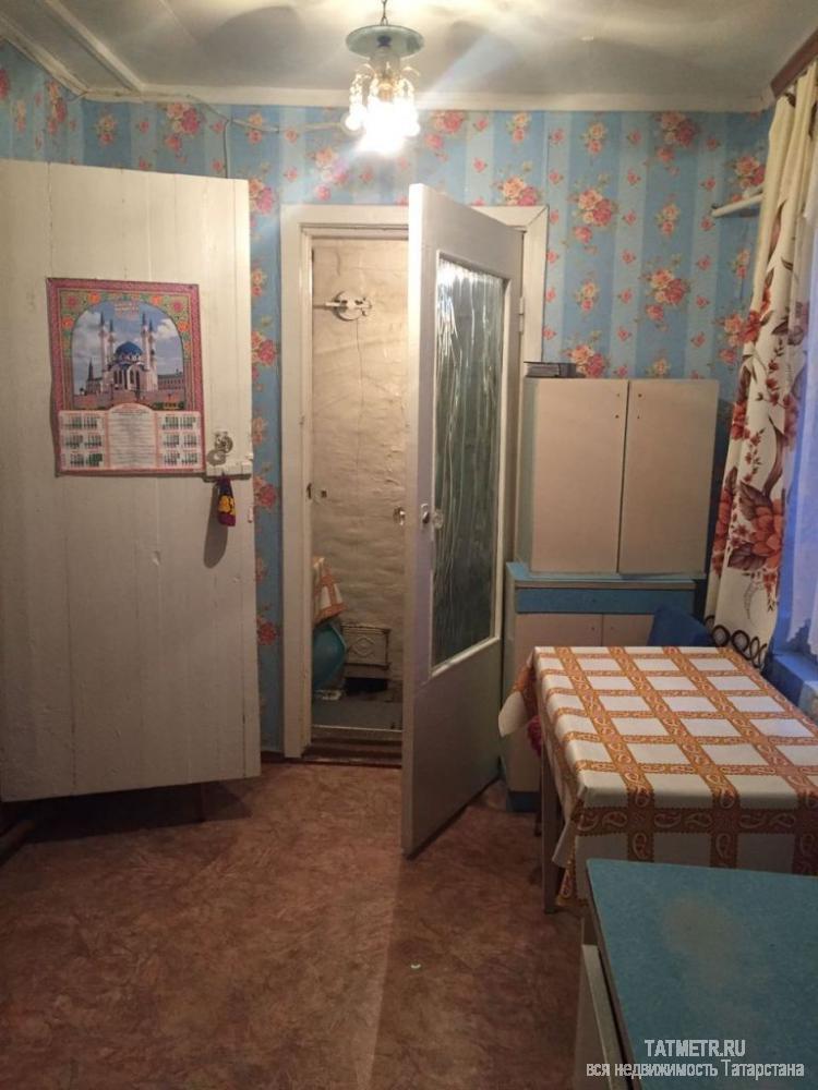 Продажа / Дома и коттеджи, Васильево, Комарова улица, 1 350 000 Отличный, крепкий дом в пгт. Васильево. В доме имеется : зал, две спальни и кухня. Отопление АГВ, свет, вода в доме.... - 4
