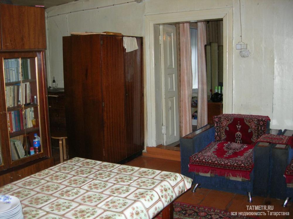 Продажа / Дома и коттеджи, Нижние Вязовые, Советская улица, 850 000 Крепкий, бревенчатый дом в пгт. Нижние Вязовые. Дом на фундаменте, цоколь из красного кирпича, крыша новая из... - 1