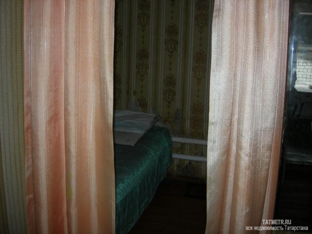 Продажа / Дома и коттеджи, Нижние Вязовые, Советская улица, 850 000 Крепкий, бревенчатый дом в пгт. Нижние Вязовые. Дом на фундаменте, цоколь из красного кирпича, крыша новая из... - 3