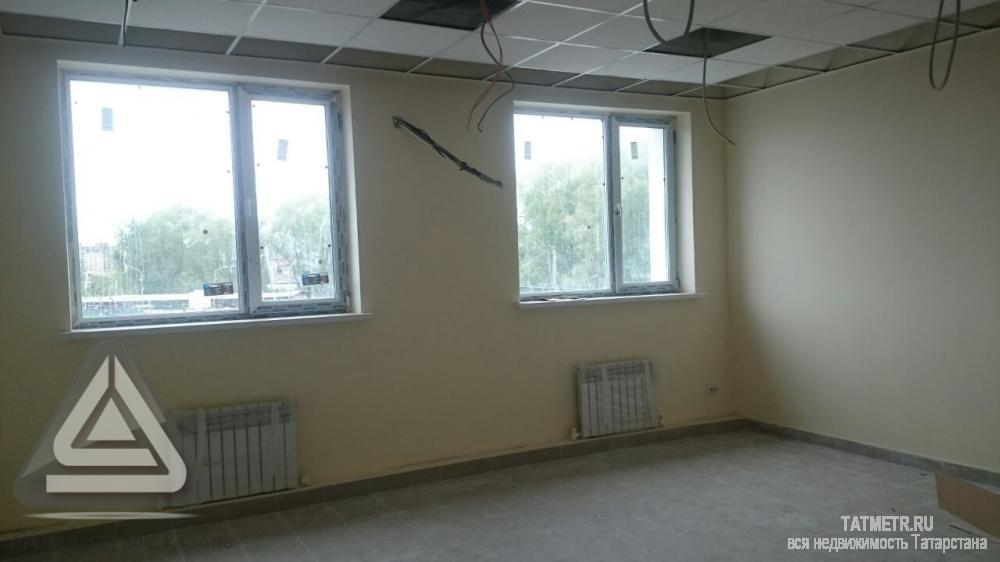 Коммерческая / Аренда / Офисы, Казань, Мамадышский тракт, 15 075 Сдается офисное помещение 33,6 кв.м и выше на въезде в город, в п. Константиновка. Имеются также торговые и...