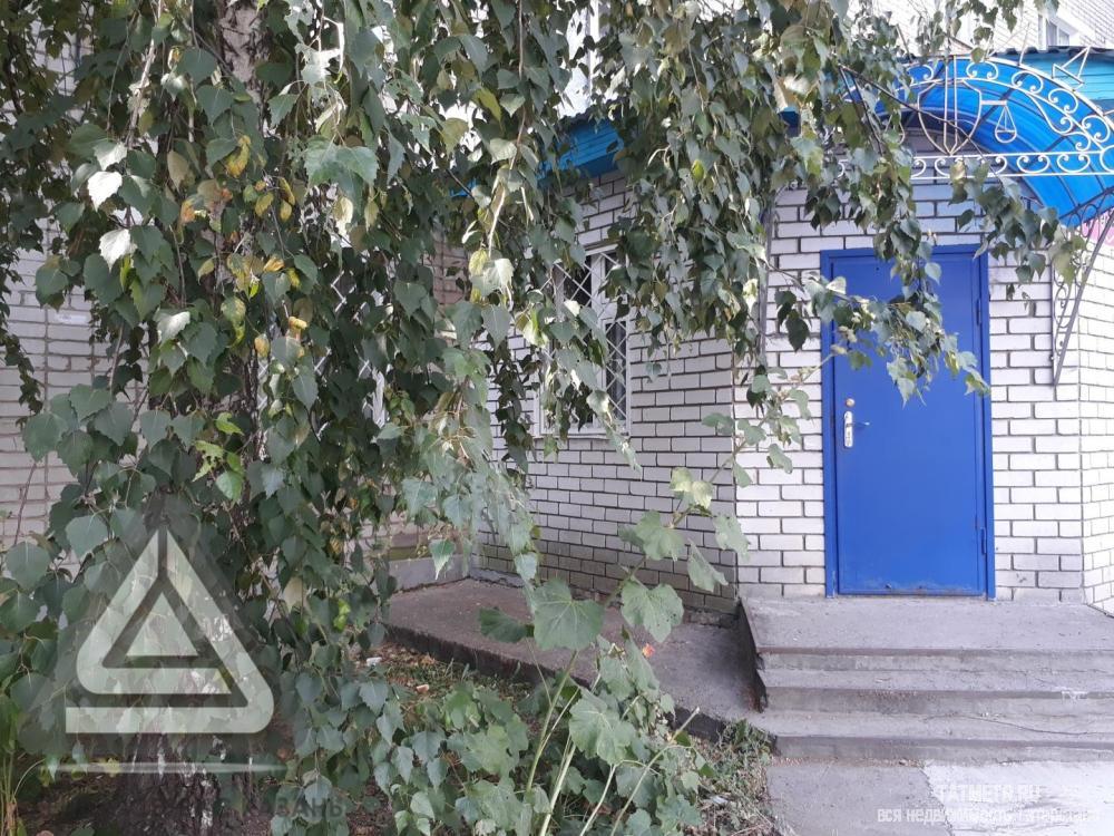 Коммерческая / Аренда / Офисы, Казань, Гастелло улица, 38 080 Предлагается в аренду помещение свободного назначения. 1 этаж. Отдельный вход. Есть пожарный выход. Доступ в...