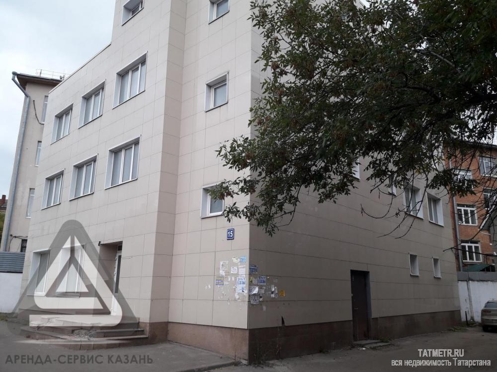 Коммерческая / Аренда / Офисы, Казань, Академика Губкина улица, 200 000 Сдается в аренду отдельно стоящее пятиэтажное нежилое здание. На 1 линии. Назначение - офис, 3 входа. Здание...