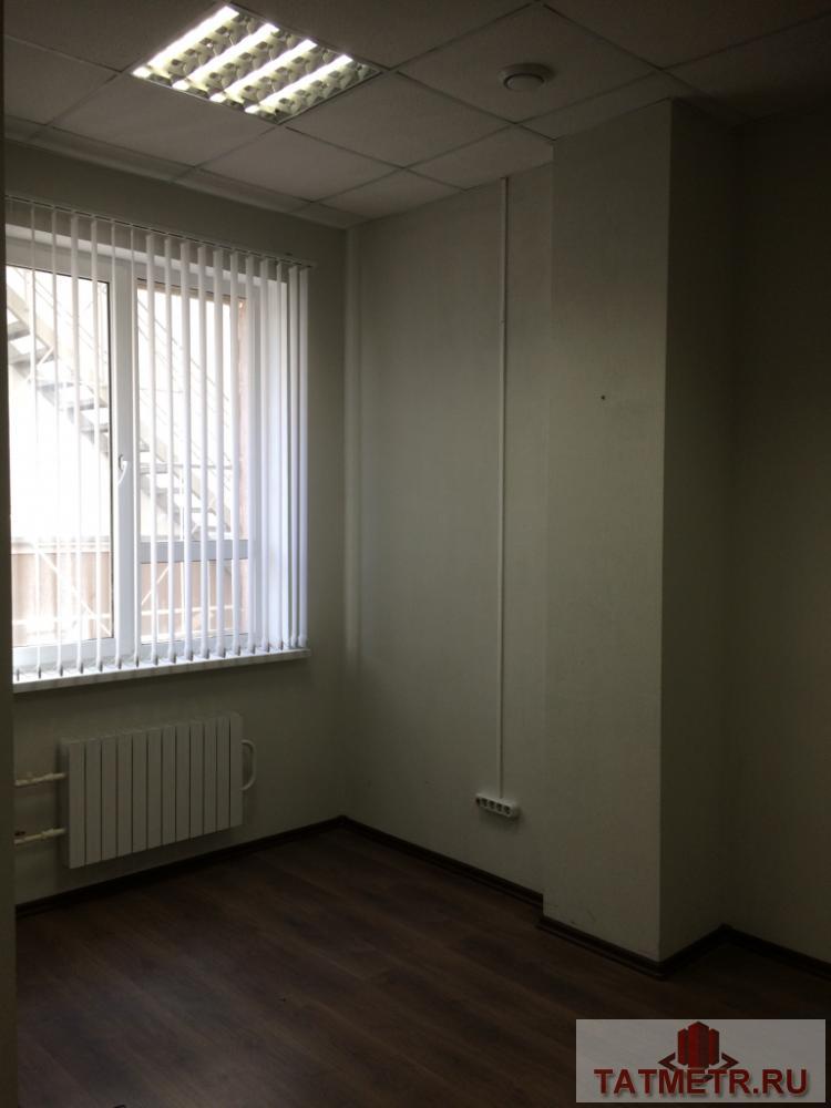 Коммерческая / Аренда / Офисы, Казань, Дзержинского улица, 55 000 Аренда отдельного офисного блока с с/у. Уютное светлое помещение после ремонта, окна выходят на Черное озеро. Первая... - 1