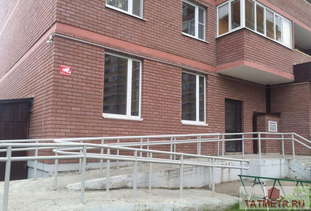Коммерческая / Продажа / Офисы, Казань, Академика Глушко улица, 10 000 000 Продается помещение свободного назначения общей площадью: 155,4 кв.м., расположенное на первом этаже многоквартирного...