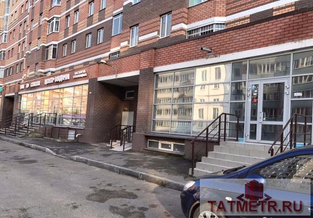 Коммерческая / Аренда / Офисы, Казань, Четаева улица, 100 000 Сдам помещение на Четаева, 10. с черновой отделкой, 1 этаж (в жилом доме 10 эт) . Первая линия, хороший пешеходный и...