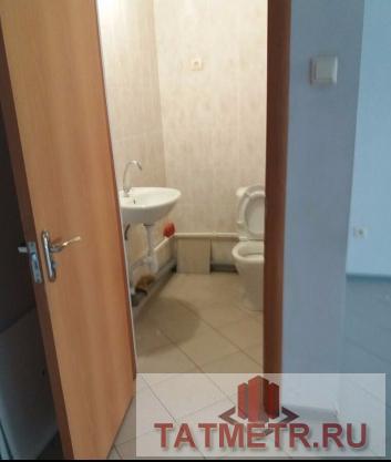 Коммерческая / Аренда / Офисы, Казань, Горьковское шоссе, 6 000 Сдается помещение, на первой линии 10м². Отличный трафик машин и пешеходов. После ремонта. Отлично подойдет под любой... - 3