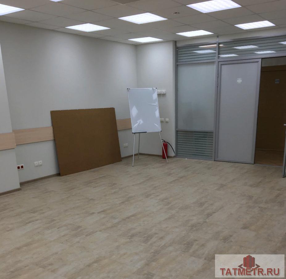 Коммерческая / Аренда / Офисы, Казань, Баумана улица, 48 870 В новом бизнес-центре 'Казанское Подворье' сдается офис в аренду 54,3 кв.м. Бизнес центр расположен в 5-ти минутах от... - 4