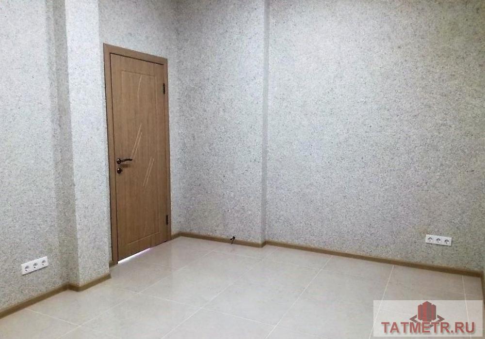 Коммерческая / Продажа / Офисы, Казань, Чистопольская улица, 10 490 000 Продается помещение свободного назначения 110 м² по ул. Чистопольская на первом этаже жилого дома с отличным... - 2