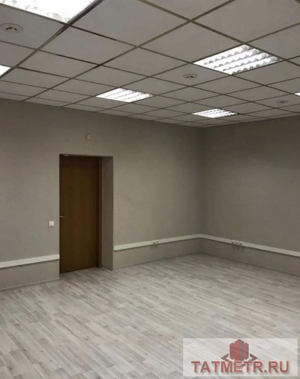 Коммерческая / Аренда / Офисы, Казань, переулок Кирова, 24 000 Офис 33,8 кВ.м, в бизнес центре рядом с Пирамидой. Офис в чистовой отделке, готов к заезду, произведён качественный...