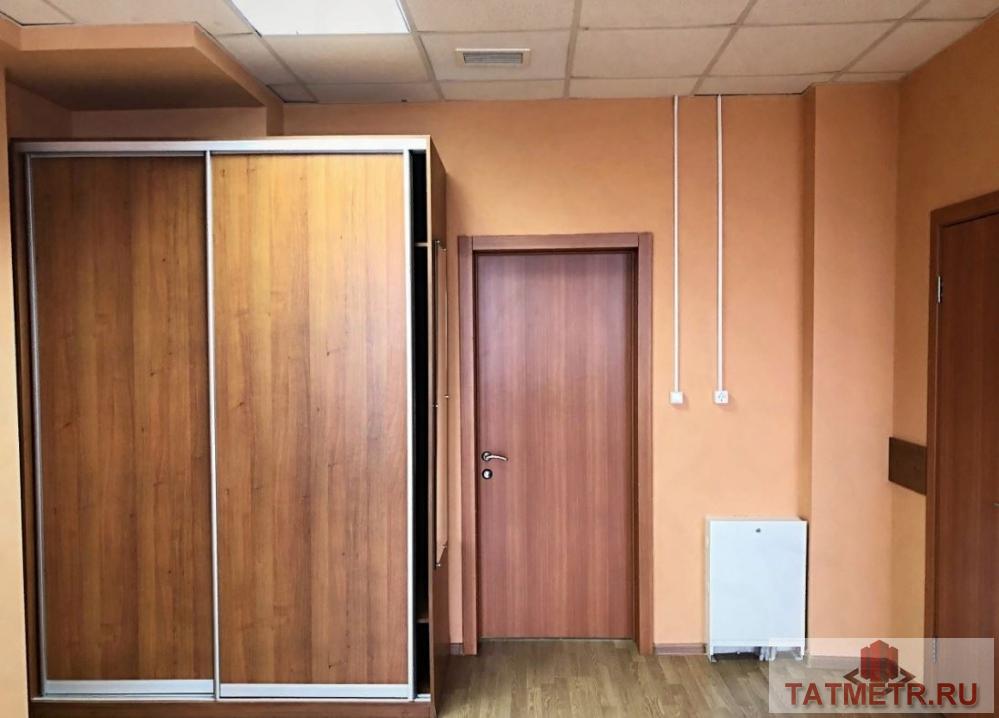 Коммерческая / Аренда / Офисы, Казань, Ямашева проспект, 35 000 Сдается уютное, светлое помещение (свободного назначения) на 11 этаже торгово-офисного центра «Паравита» В шаговой... - 6