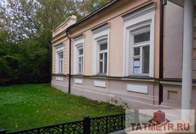 Коммерческая / Продажа / Офисы, Казань, 25 Октября улица, 16 000 000 Продаю отдельно-стоящее одноэтажное здание в Кировском районе. Здание имеет исторический фасад. Данное помещение...