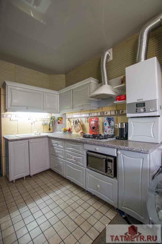 Кировский район, пос. Залесный, ул. Залесная, 1д. Продам 3-х комнатную квартиру (переделанную из 2-х комнатной,... - 1