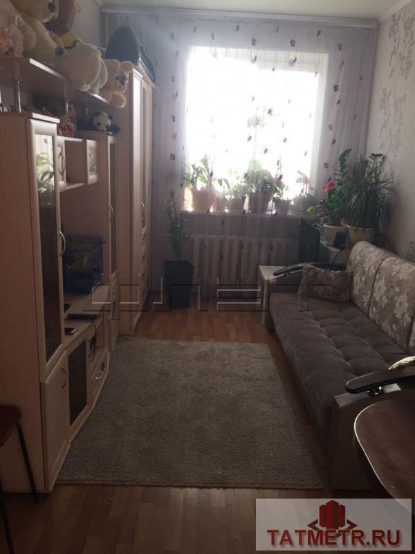 Продажа / Комнаты, Казань, 25 Октября улица, 840 000 Внимание! Продается отличная, уютная, теплая комната с очень хорошим ремонтом. Натяжные потолки, пластиковое окно,... - 1
