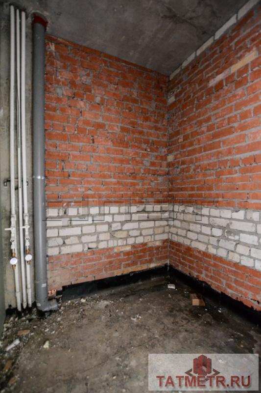 Продажа / Квартиры, Казань, Бехтерева улица, 3 800 000 Вахитовский район ул Бехтерева 9а Продается однокомнатная квартира черновой отделки в историческом центре Казани.... - 3
