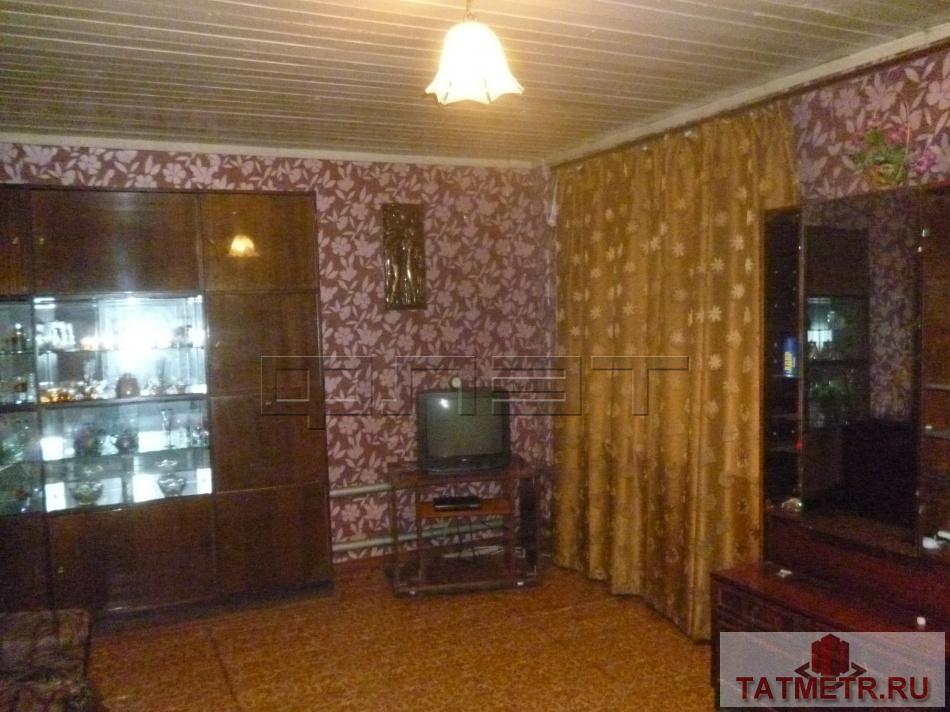 Продажа / Дома и коттеджи, Зеленодольск, Большая Заводская улица, 1 500 000 Зеленодольск, Зеленый Дол, ул.Клубный переулок. Продается бревенчатый теплый жилой дом в Зеленом доле в Клубном... - 1