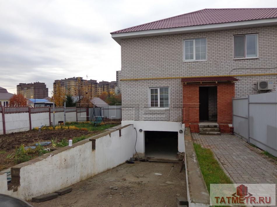 Продажа / Дома и коттеджи, Казань, Ноксинская улица (Константиновка), 5 600 000 Продается дом 170кв.м на 4 сотках земли в поселке Константиновка. В доме хороший ремонт, остается кухонный гарнитур,...