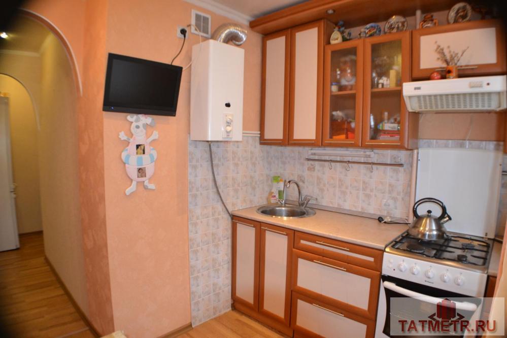 Продажа / Квартиры, Казань, Нурсултана Назарбаева улица, 2 990 000 В доме № 68 в самом центре города, в зеленом дворе по улице Назарбаева продается 2-х комнатная квартира (42,9 кв.м.)... - 1