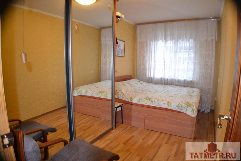 Продажа / Квартиры, Казань, Нурсултана Назарбаева улица, 2 990 000 В доме № 68 в самом центре города, в зеленом дворе по улице Назарбаева продается 2-х комнатная квартира (42,9 кв.м.)... - 3