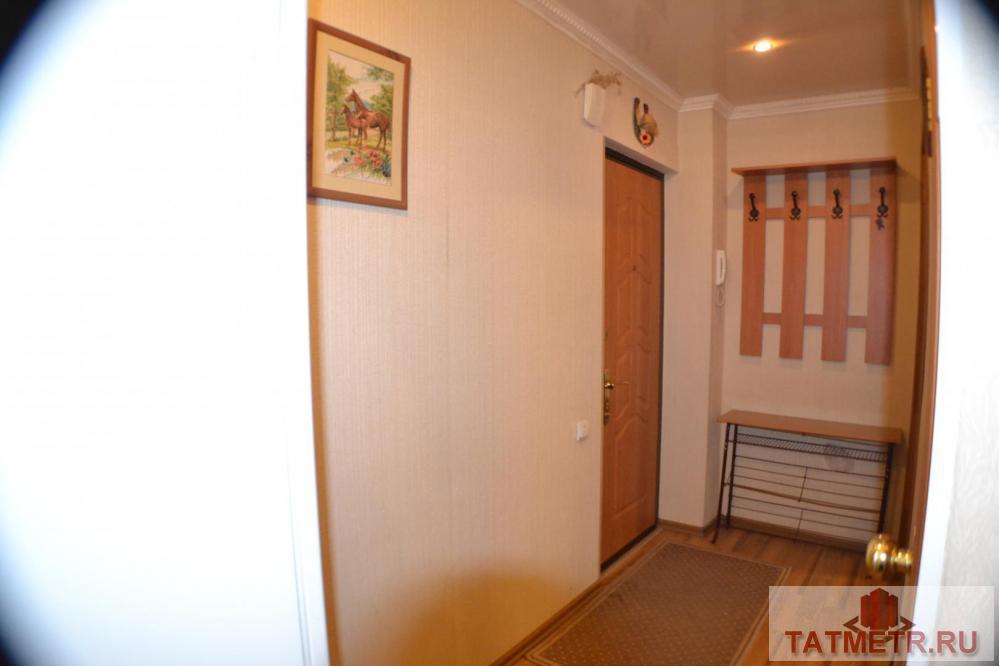 Продажа / Квартиры, Казань, Нурсултана Назарбаева улица, 2 990 000 В доме № 68 в самом центре города, в зеленом дворе по улице Назарбаева продается 2-х комнатная квартира (42,9 кв.м.)... - 5