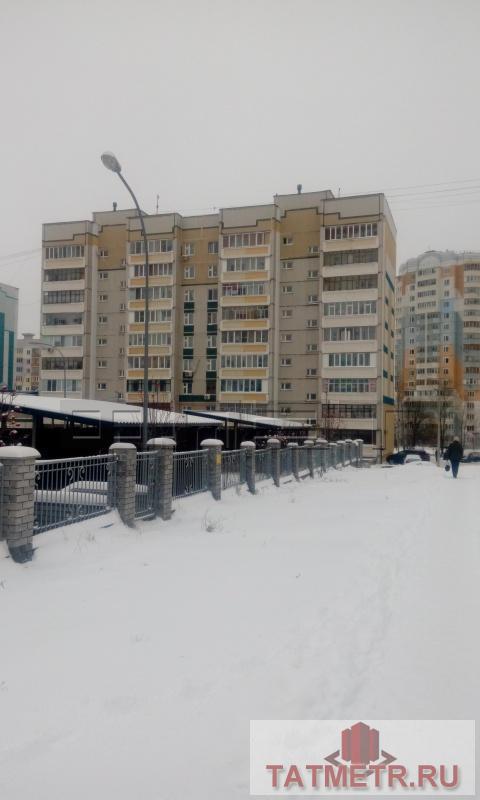 Продается однокомнатная квартира в хорошем состоянии, железная входная дверь, пластиковые окна, на полу линолеум,... - 10