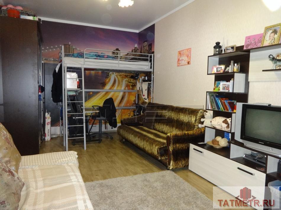 Продажа / Квартиры, Казань, Правды улица, 1 800 000 Советский район. Продаётся просторная 1комнатная квартира на первом этаже двухэтажного кирпичного дома. Квартира... - 2