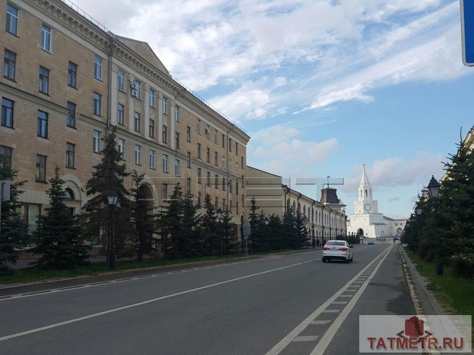 Продажа / Квартиры, Казань, Кремлевская улица, 6 200 000 Вахитовский район, ул. Кремлевская, 2А. Продается 3-комнатная квартира в кирпичном доме напротив Кремля. Квартира без...