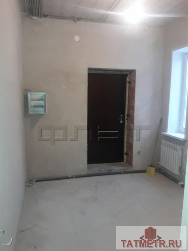 Продажа / Дома и коттеджи, Дубровка, Рябиновая улица, 9 500 000 Продается отличный Дом у озера, недалеко от леса. Коттеджный поселок премиум класса «Загородный клуб». Новый дом, из... - 9