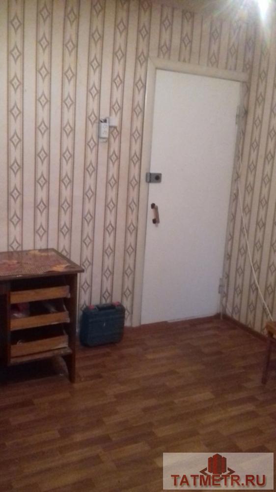 Продажа / Комнаты, Зеленодольск, Сайдашева улица, 400 000 Комната в центре мирного в г. Зеленодольск. Комната в блоке на 2 семьи, светлая, чистая, уютная, на полу новый... - 2
