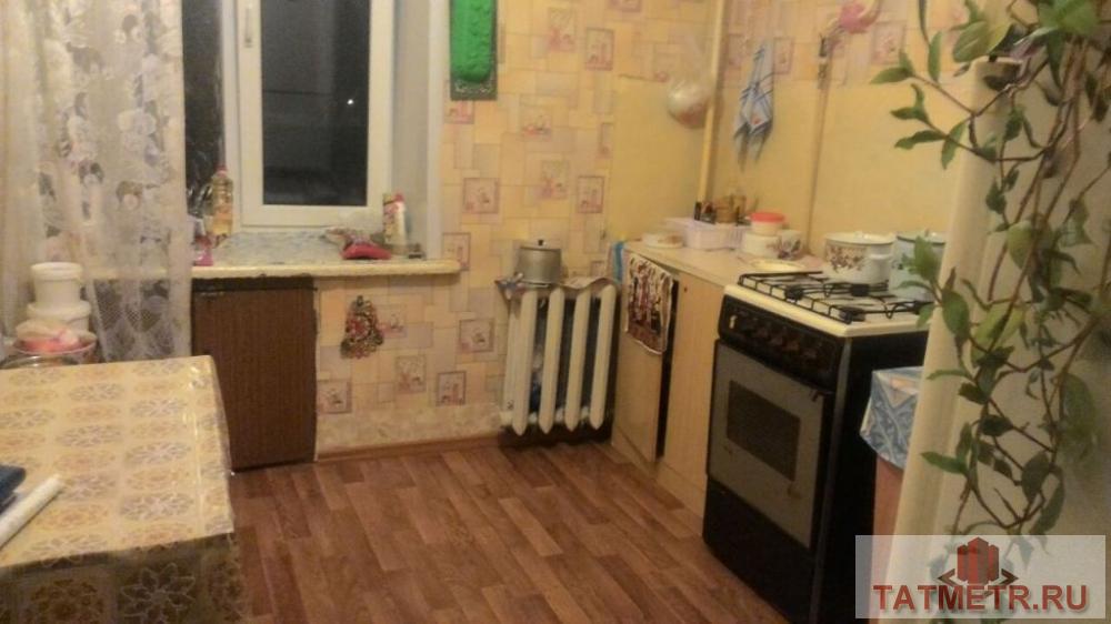 Аренда / Комнаты, Зеленодольск, Ленина улица, 5 000 Сдается хорошая комната г. Зеленодольск. Комната с лоджией. В квартире имеется вся необходимая для проживания мебель... - 1