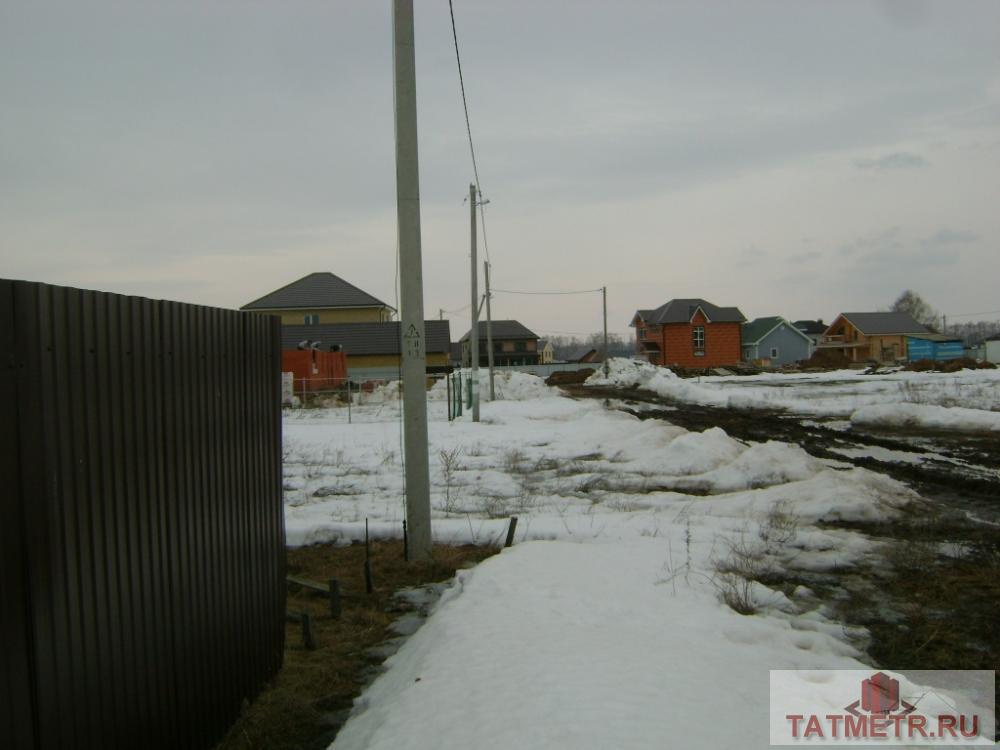 Продажа / Земельные участки, Новочувашский, Изумрудная улица, 1 360 000 Хороший участок, ровной прямоугольной формы в п. Новочувашский, огорожен высоким забором из профнастила. На участке... - 1
