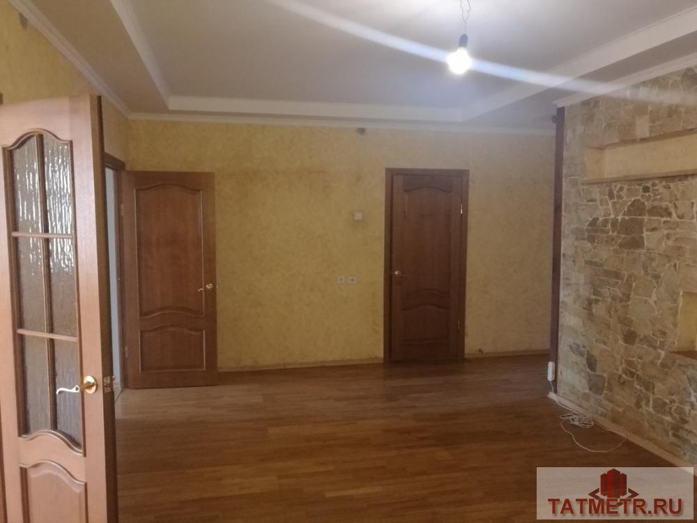 Продажа / Квартиры, Казань, 2-я Юго-Западная улица, 7 600 000 Трехкомнатная квартира в современном огороженном кирпичном 9-ти этажном с отличным месторасположением и просторной... - 1