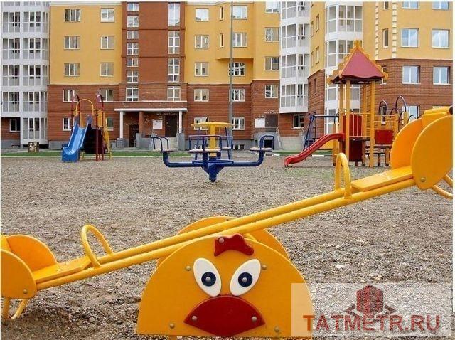 Продажа / Квартиры, Казань, Тулпар улица, 4 980 000 Продается квартира в ЖК «21 век», на 8 этаже 8-этажного дома. Общая площадь - 55 кв.м. кухня -студия 17,4 кв.м.... - 2