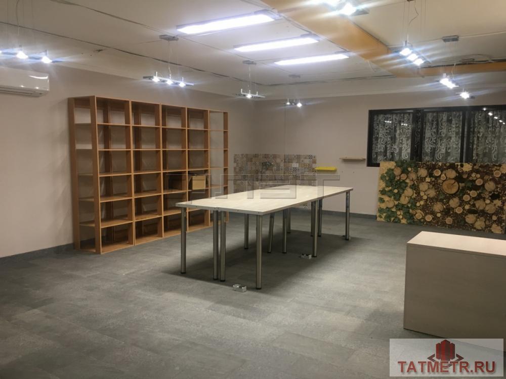 Коммерческая / Аренда / Офисы, Казань, Толстого улица, 170 000 В ЖК Суворовский сдаётся помещение свободного назначения. В новом жилом доме на первом этаже. Помещение общей... - 7