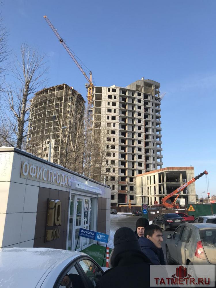 Отделка - предчистовая: стяжка пола, штукатурка стен, шумоизоляция в полу, остекление балконов и лоджий, разводка...