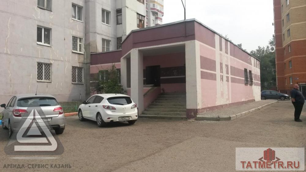 Коммерческая / Аренда / Офисы, Казань, Юлиуса Фучика улица, 74 140 Сдается помещение свободного назначения, в густонаселенном жилом районе. Первая линия, отличная видимость с дороги. В...