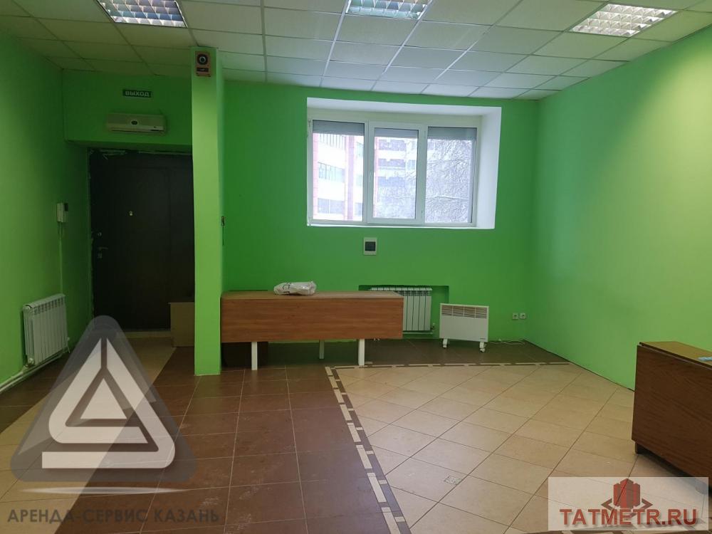 Коммерческая / Аренда / Офисы, Казань, Юлиуса Фучика улица, 23 500 Сдается универсальное помещение, подходящее под любой вид деятельности. На первом этаже. Со своим отдельным входом с... - 1