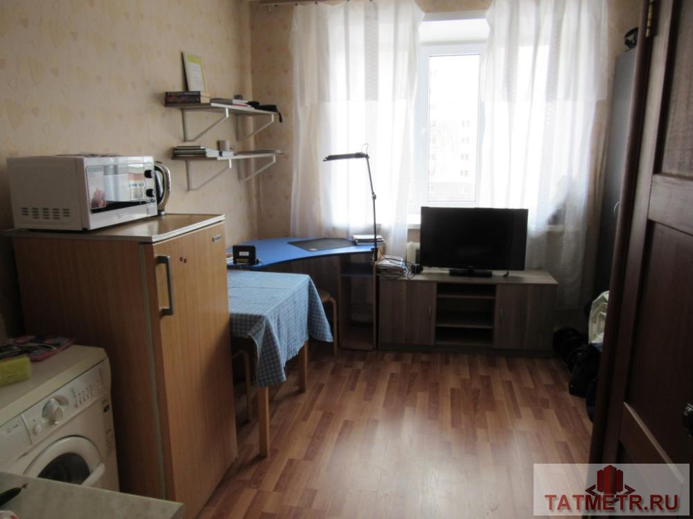 Продажа / Квартиры, Казань, Даурская улица, 1 050 000 Гостинка в общежитии со статусом квартиры расположена на 5 этаже кирпичного здания, есть технический этаж.Общая...