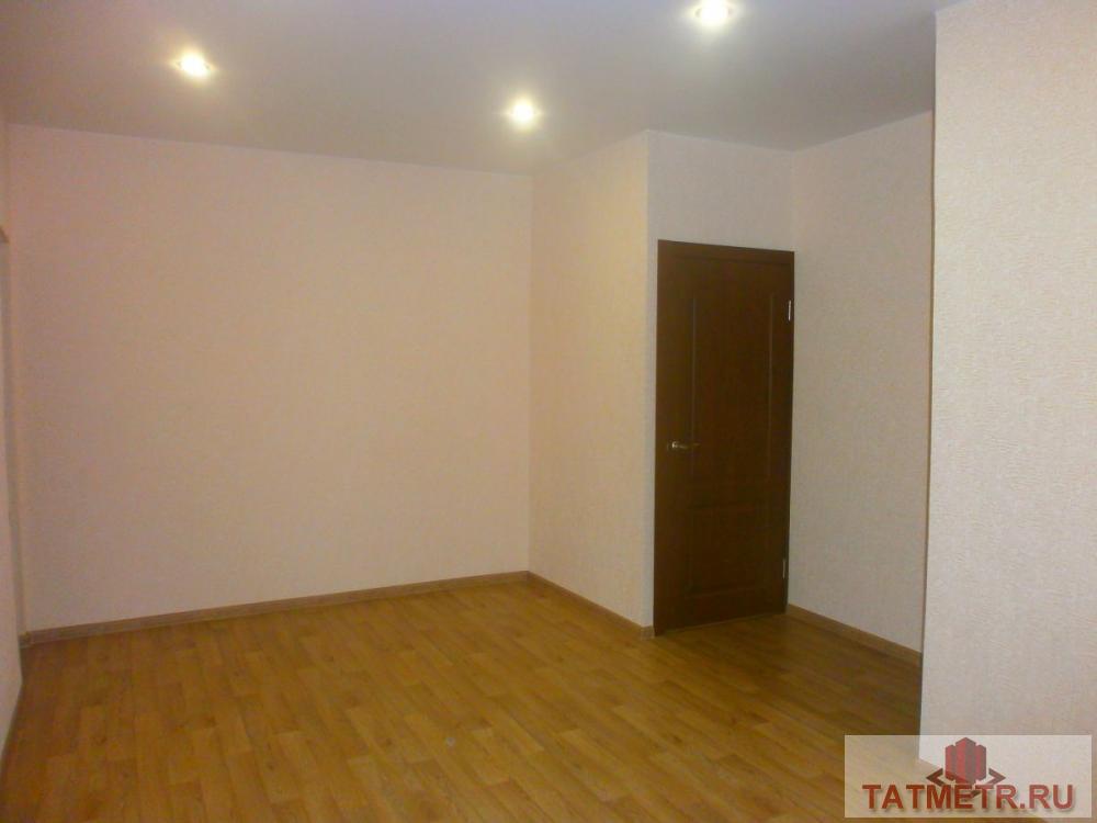 Продажа / Квартиры, Казань, Гагарина улица, 2 360 000 Отличная 1к квартира, по ул.Гагарина д.22, 32 кв.м., с хорошим ремонтом,есть балкон(не застеклен). В квартире... - 2