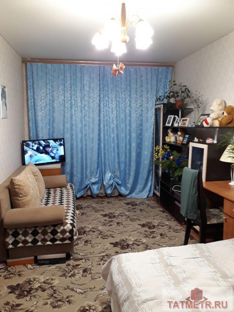 Продажа / Квартиры, Казань, Павлюхина улица, 2 350 000 Однокомнатная квартира в центре. Павлюхина 99. Дом отличный, кирпичный. Площадь квартиры 30/17/6. Квартира теплая,...