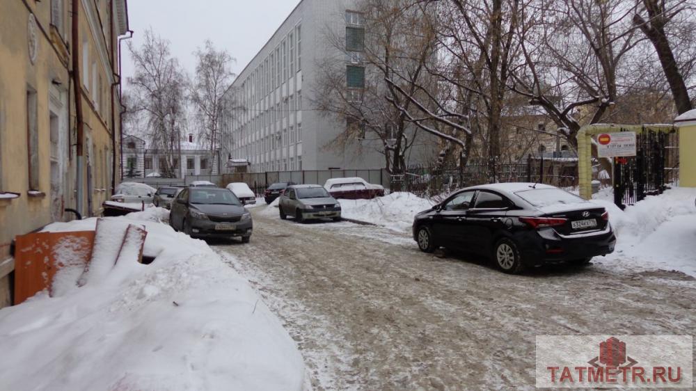 Продажа / Квартиры, Казань, Япеева улица, 4 800 000 Продается 3-х комнатная квартира 'Сталинского' проекта на 2-м этаже 4-х этажного кирпичного дома в хорошем, жилом... - 7