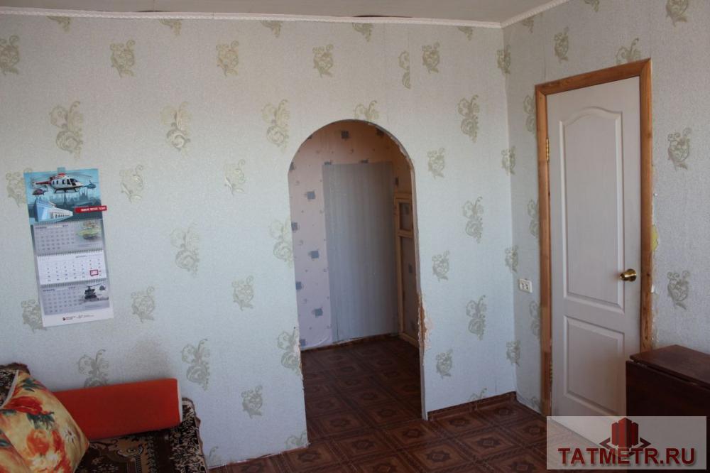 Продажа / Комнаты, Казань, Беломорская улица, 1 200 000 Посмотрите просторную комнату с отличной площадью и по выгодной цене! Квартира расположена в 5 минутах езды от метро... - 2